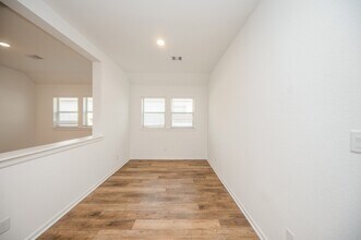 42514 Summer Crst Rd in Magnolia, TX - Foto de edificio - Building Photo