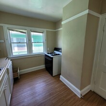 1619 Hillcrest Rd in Cleveland Heights, OH - Building Photo - Building Photo