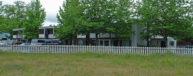 Whispering Pines in Corvallis, OR - Building Photo - Building Photo