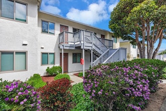 Sea Breeze Apartments for rent in Marina, CA in Marina, CA - Building Photo - Building Photo
