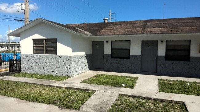 4120 SW 19th St