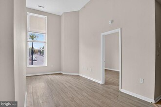 317 E North Ave in Baltimore, MD - Building Photo - Building Photo
