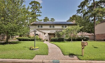 6914 Chancellor Dr in Spring, TX - Foto de edificio - Building Photo