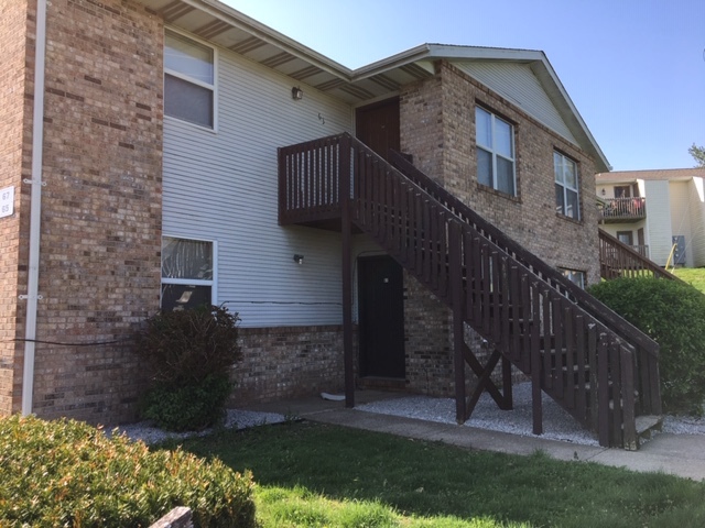 61 Hillside Ln, Unit 61 in Belleville, IL - Building Photo