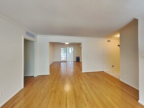 115 Woodmere Square NW in Atlanta, GA - Building Photo - Building Photo
