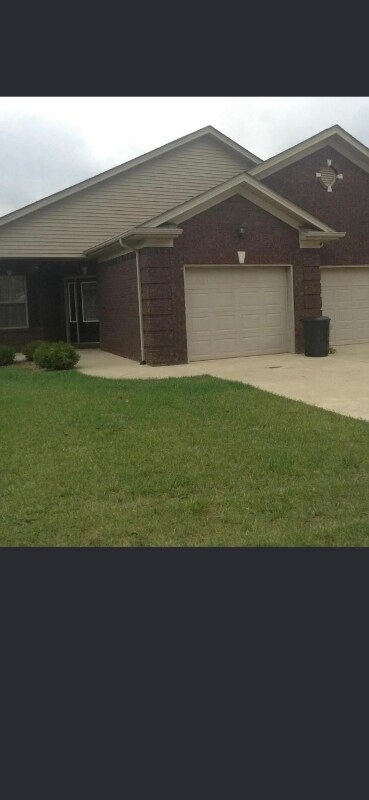 111 Vineland Pkwy Dr, Unit 2123 in Vine Grove, KY - Building Photo - Building Photo