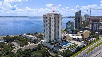 2910 W Barcelona St in Tampa, FL - Building Photo