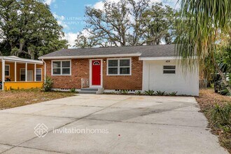 424 4th St NW in Largo, FL - Building Photo - Building Photo