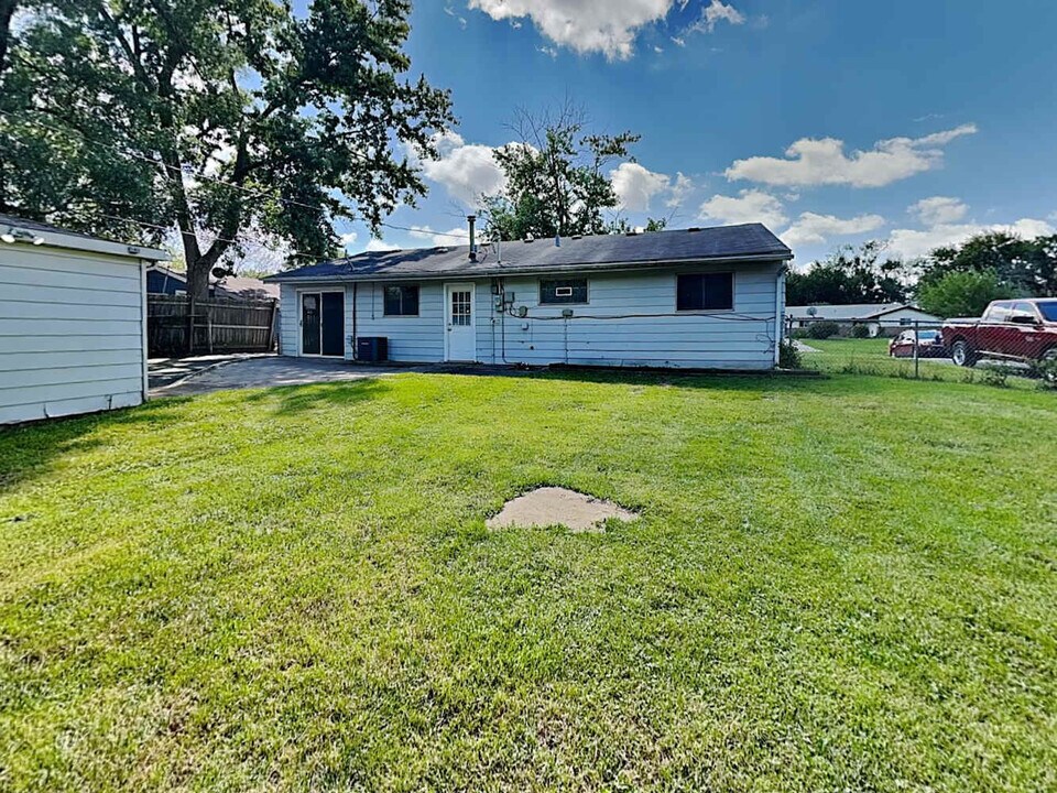 164 Fairwood Dr in Bolingbrook, IL - Building Photo