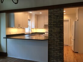 2375 S Woodward St in Milwaukee, WI - Building Photo