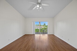 4534 Oak Terrace Dr in Greenacres, FL - Building Photo - Building Photo