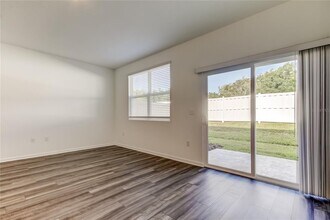 11925 Sylvia St in Dade City, FL - Building Photo - Building Photo