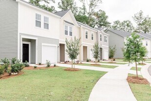9570 Eagle Pass Dr in Summerville, SC - Building Photo