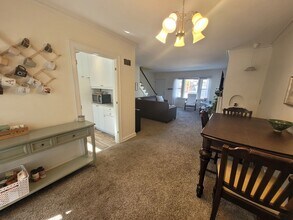 227-227 Summit Ave in Eau Claire, WI - Building Photo - Building Photo