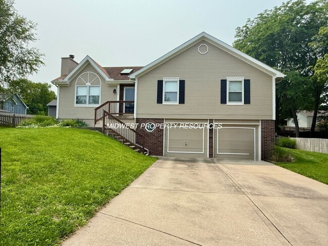 property at 2421 NE Carousel Cir