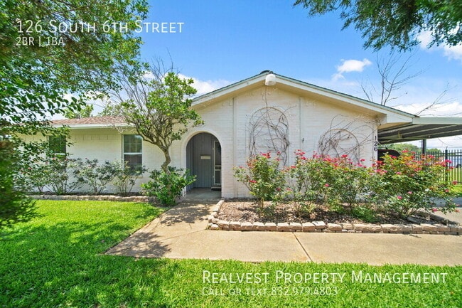 property at 126 S 6th St