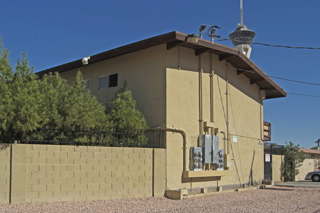 329 W Cleveland Ave in Las Vegas, NV - Building Photo - Building Photo