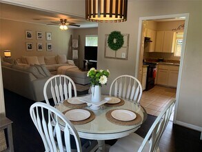 204 Skyview Terrace in Friendswood, TX - Building Photo - Building Photo