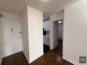 EAST 35 STREET in New York, NY - Building Photo - Building Photo