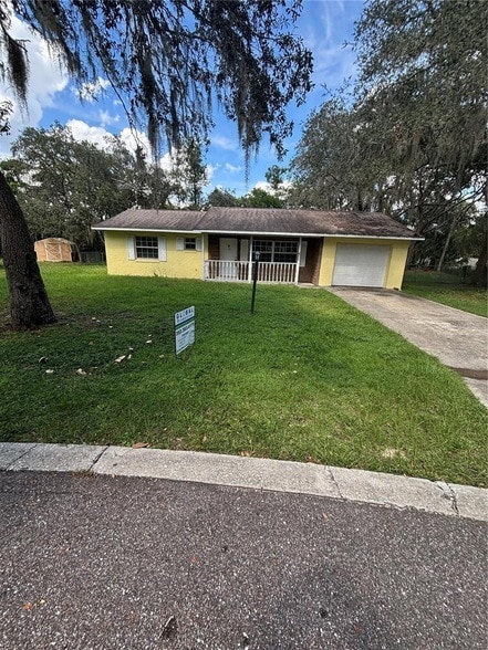 property at 405 Lily Pad Ln