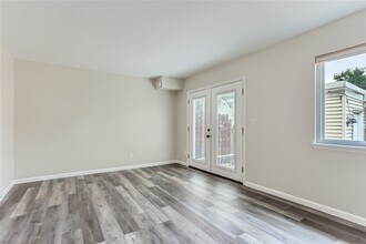 1202 S Troy St in Aurora, CO - Building Photo - Building Photo