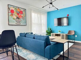 542 Boulevard NE in Atlanta, GA - Building Photo