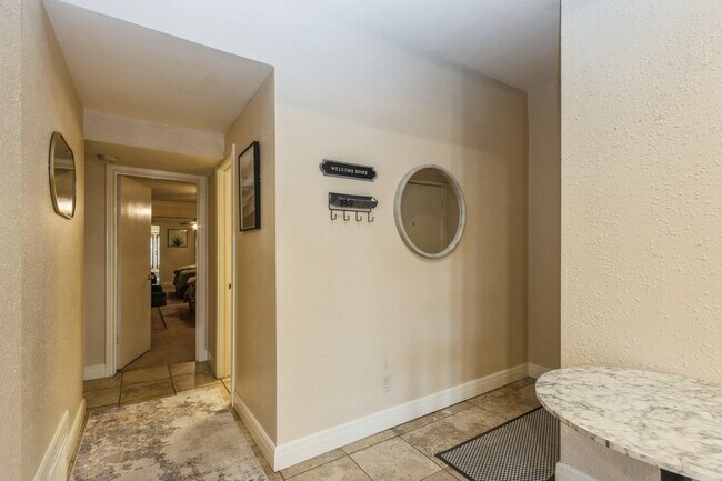 1111 W 46th St in Kansas City, MO - Building Photo - Building Photo