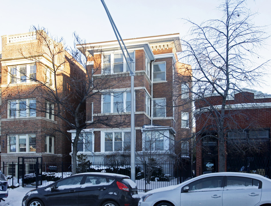 918 W Buena Ave in Chicago, IL - Building Photo