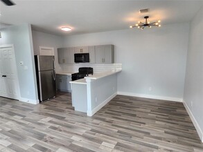 7502 Sandle St in Houston, TX - Building Photo - Building Photo