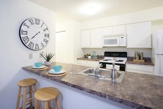 150 N Main St in Mansfield, PA - Foto de edificio - Building Photo