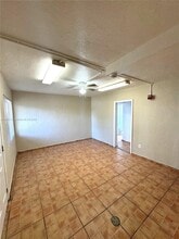 420 NW 10th St in Miami, FL - Building Photo - Building Photo