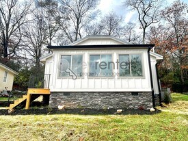 3571 Crompton St in Chattanooga, TN - Building Photo