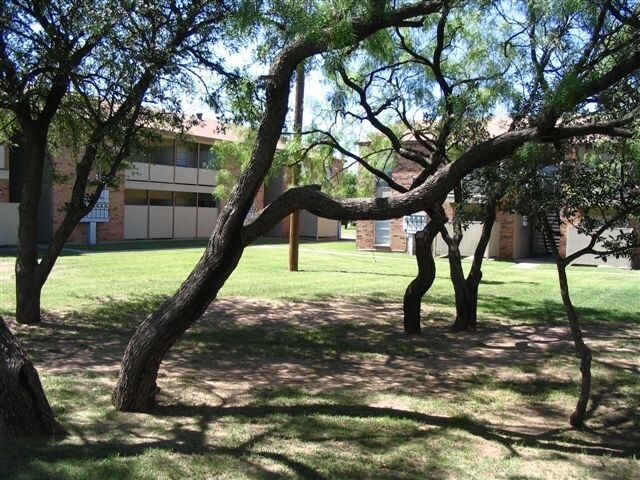 Mesquite Square in Abilene, TX - Building Photo - Building Photo