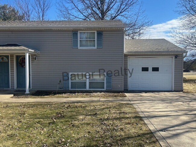 232-236-236 Wimbledon Dr in Mansfield, OH - Building Photo - Building Photo