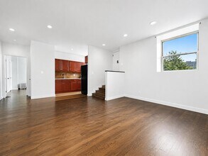 600 W 196th St, Unit 4 in New York, NY - Building Photo - Building Photo
