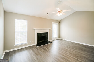 4836 Buchli Ln in Stonecrest, GA - Building Photo - Building Photo