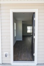 418 Coconut Dr in Bloomingdale, GA - Building Photo - Building Photo
