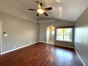 52 Artesia Dr in Chico, CA - Building Photo - Building Photo