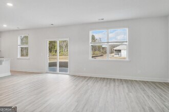323 Fox Tail Dr in Richmond Hill, GA - Building Photo - Building Photo