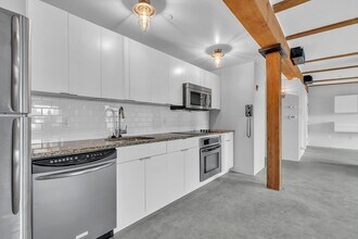90 Wareham St, Unit 505 in Boston, MA - Building Photo - Building Photo
