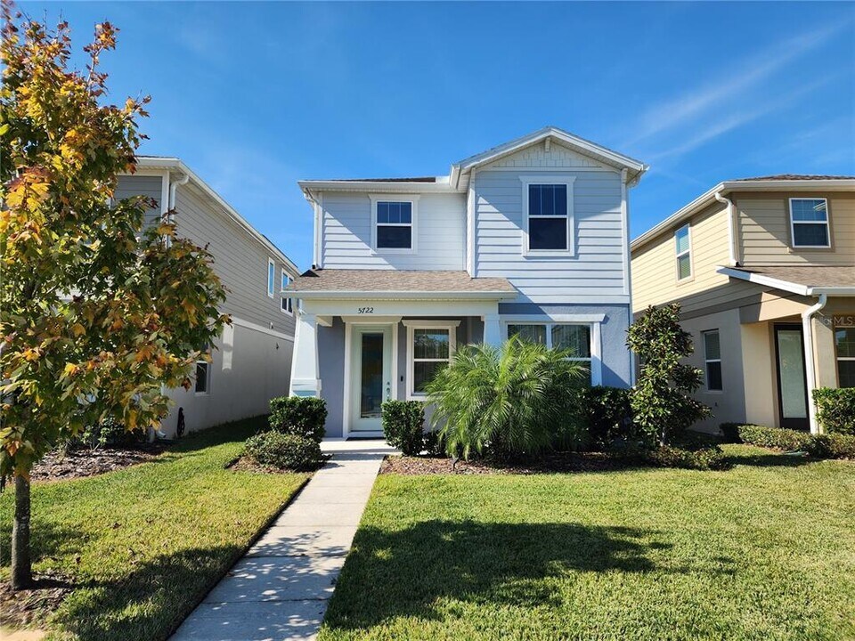 5722 Wooden Pine Dr in Orlando, FL - Building Photo