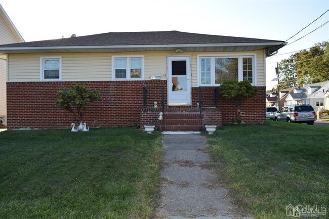 11 Post Blvd in Carteret, NJ - Building Photo - Building Photo
