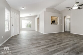 2206 E Aire Libre Ave in Phoenix, AZ - Building Photo - Building Photo