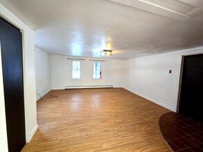 1 Lyonsville Rd, Unit B in Colrain, MA - Building Photo - Building Photo