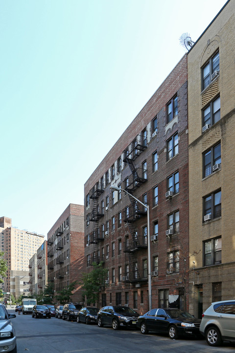 14-28 Sickles St in New York, NY - Building Photo