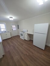 58 Davis Ave in Cookeville, TN - Foto de edificio - Building Photo