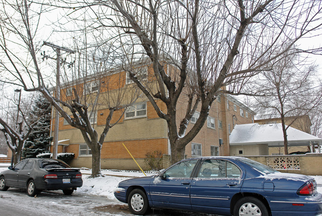 5836 W 79th St in Burbank, IL - Building Photo - Building Photo