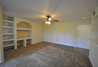 7250 Westpointe Blvd in Orlando, FL - Building Photo - Building Photo