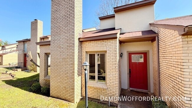 property at 34 Park Crest Pl