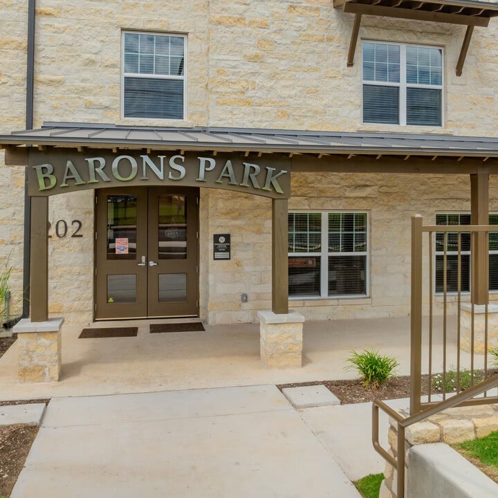 BARONS PARK in Fredericksburg, TX - Building Photo